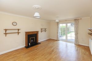 Sitting Room- click for photo gallery